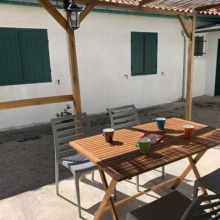 St Georges De Didonne - Agreable Petite Maison Avec Cour - 1 Chambre Сен-Жорж-дьо-Дидон Екстериор снимка