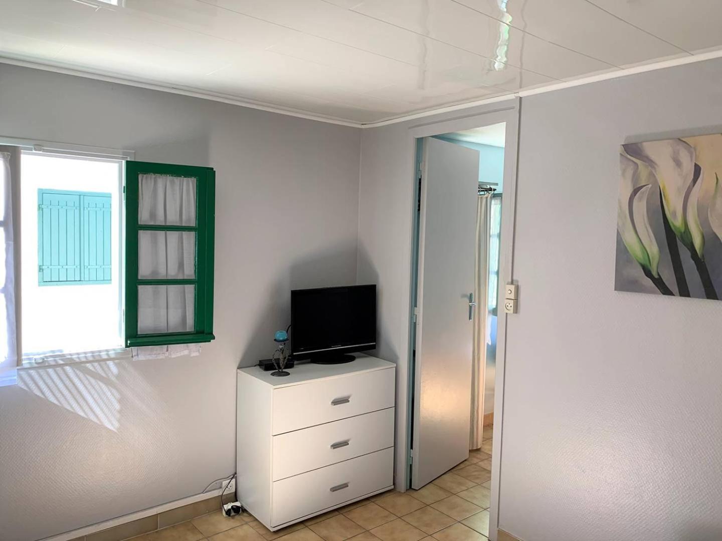 St Georges De Didonne - Agreable Petite Maison Avec Cour - 1 Chambre Сен-Жорж-дьо-Дидон Екстериор снимка