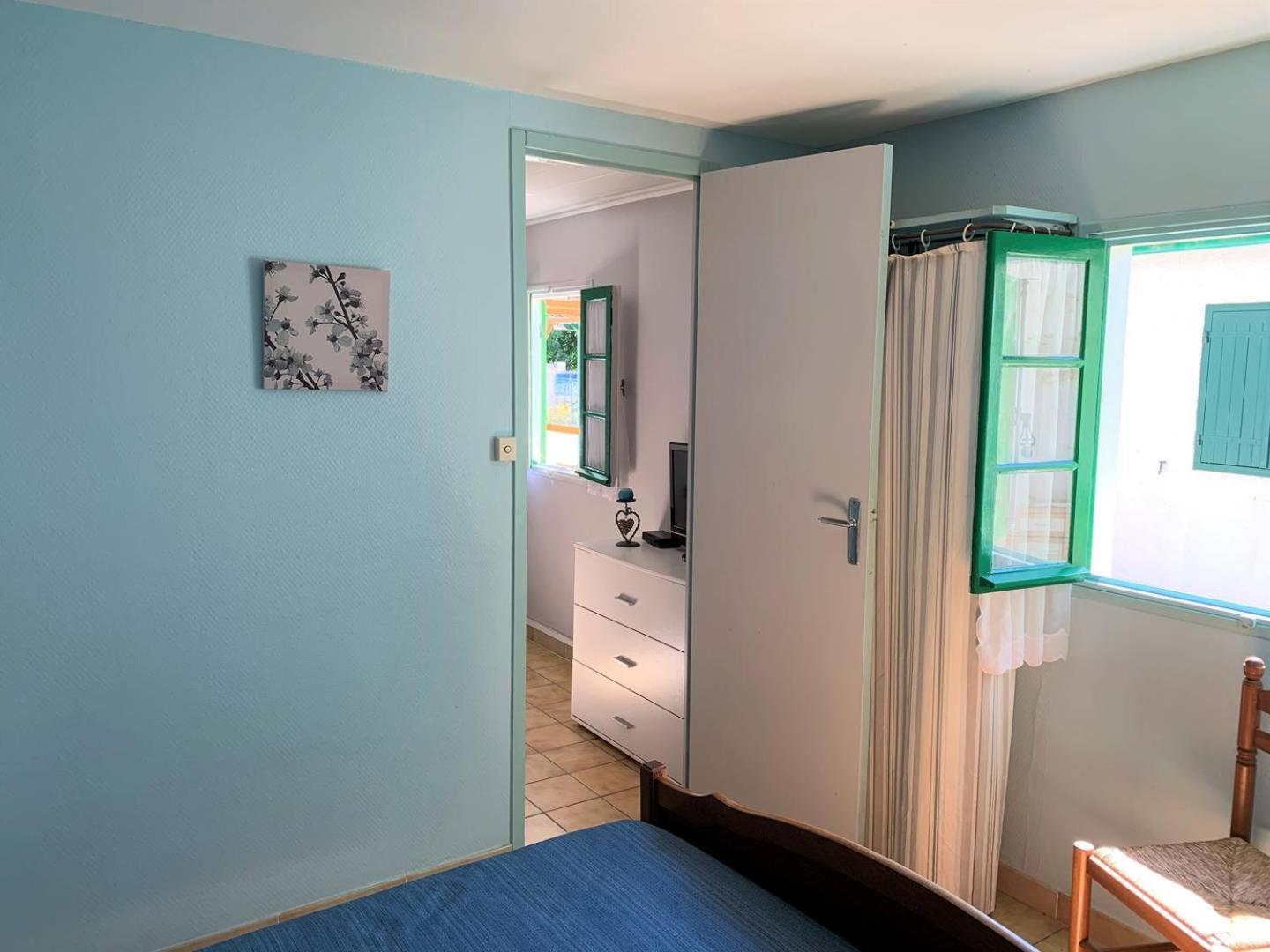 St Georges De Didonne - Agreable Petite Maison Avec Cour - 1 Chambre Сен-Жорж-дьо-Дидон Екстериор снимка